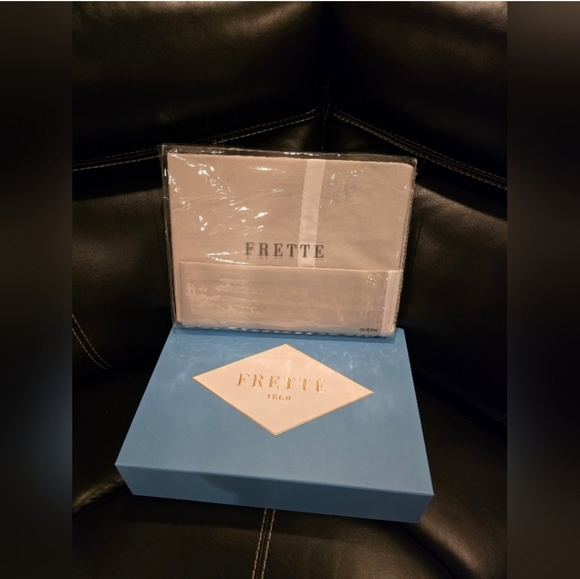 Frette Luxury 2025 New Luxury King Duvet Set& 2 Euro Shams Perl Grey Reversible - Picture 3 of 15